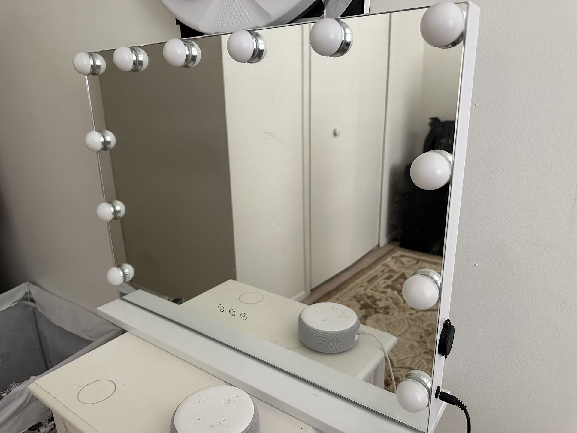 Vanity Mirror With Lights