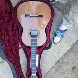Cordoba solista acoustic guitar