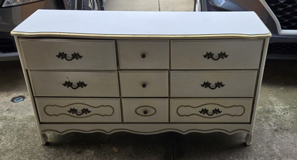 Vintage White Dresser With Attachable Mirror
