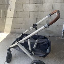 UppaBaby Vista Stroller and accessories 