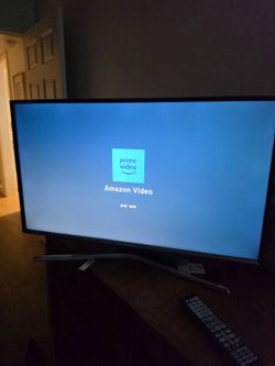 Samsung 32" 1080 Smart tv