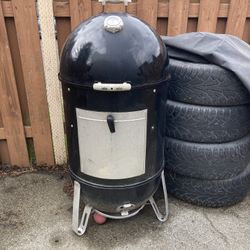 Weber Smokey Mountain 22” BBQ Smoker 