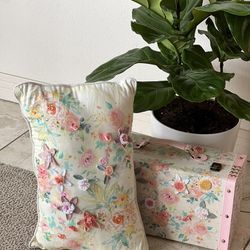Floral Trunk with matching Pillow. 