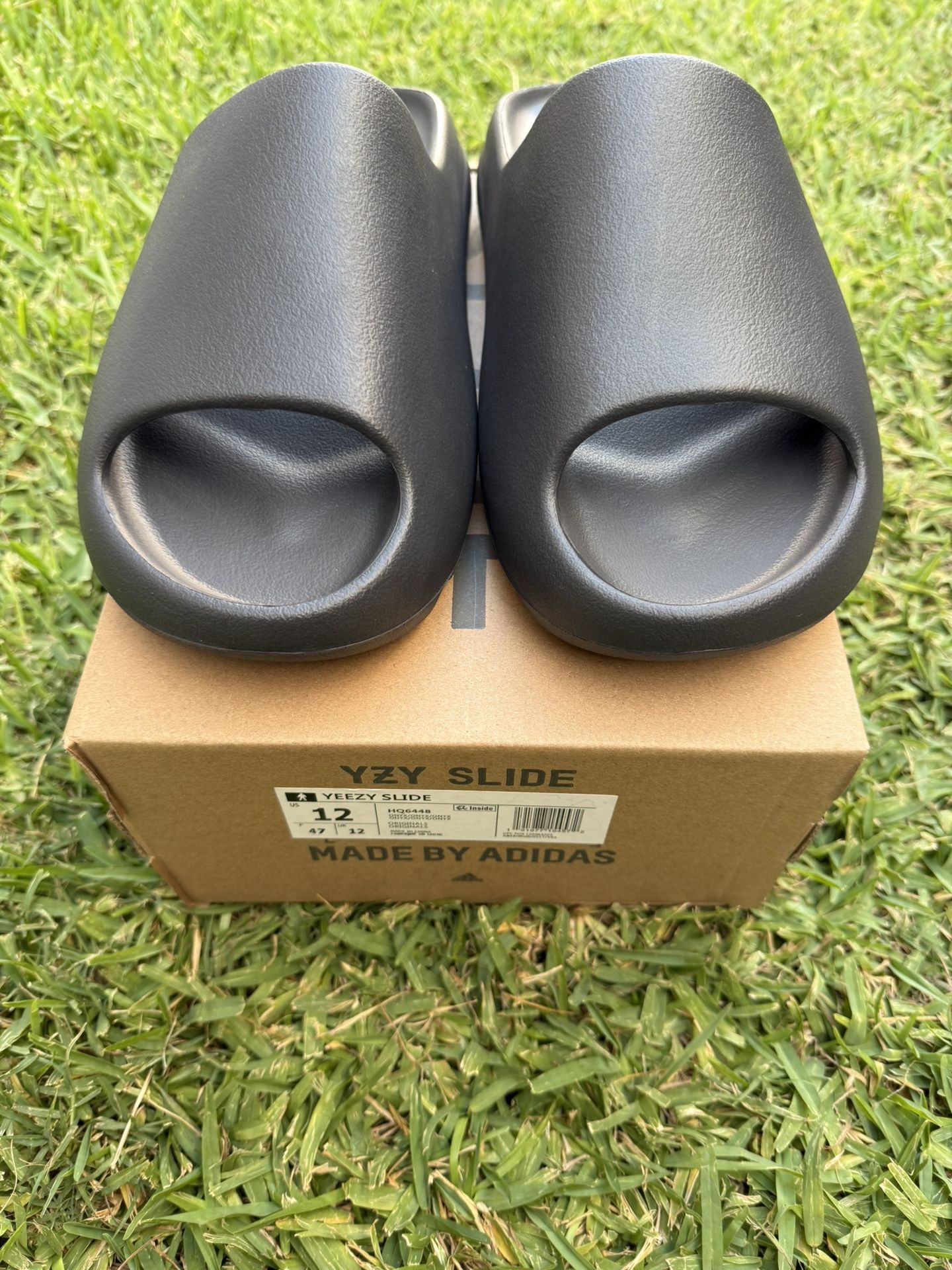 Yeezy Slides Onyx Size 12
