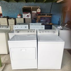 Whirlpool Washer And Gas Dryer Matching Set