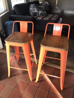 stools with wooden seats
