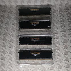 (4 Total) CORSAIR - VENGEANCE LPX 64GB (4x16GB) DDR4 3200MHz C16 UDIMM Desktop Memory - Black
