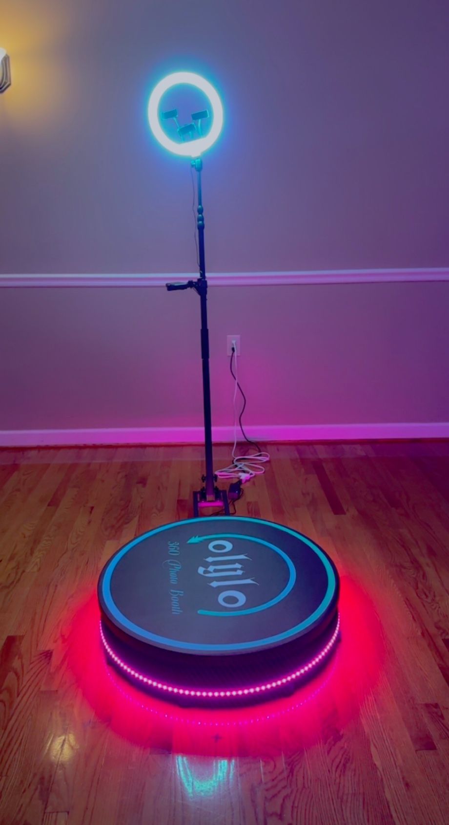 360 Machine ( Lights, Backdrop Stand, 360, Props( Face Mask)