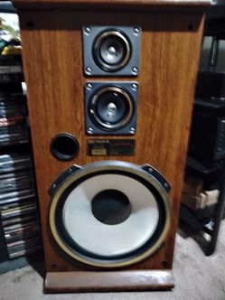 Vintage Fisher Studio Standard Speakers