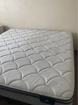 King Size Serta Bed