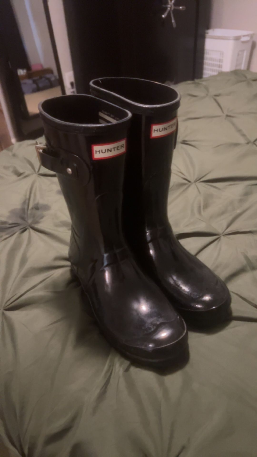 Women's size 8 Hunter rain Boots
