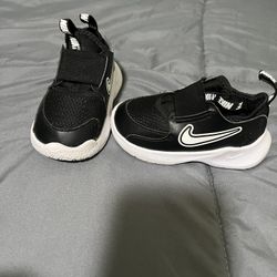 Nike Toddler Size 6c