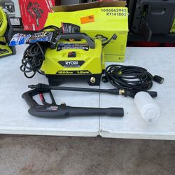 Ryobi 1800 psi electric pressure washer with gun holes and nozzles