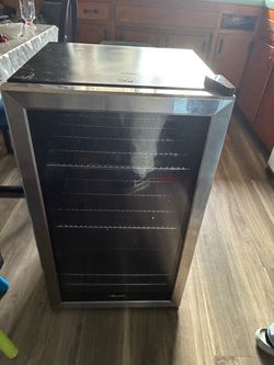 Mini fridge