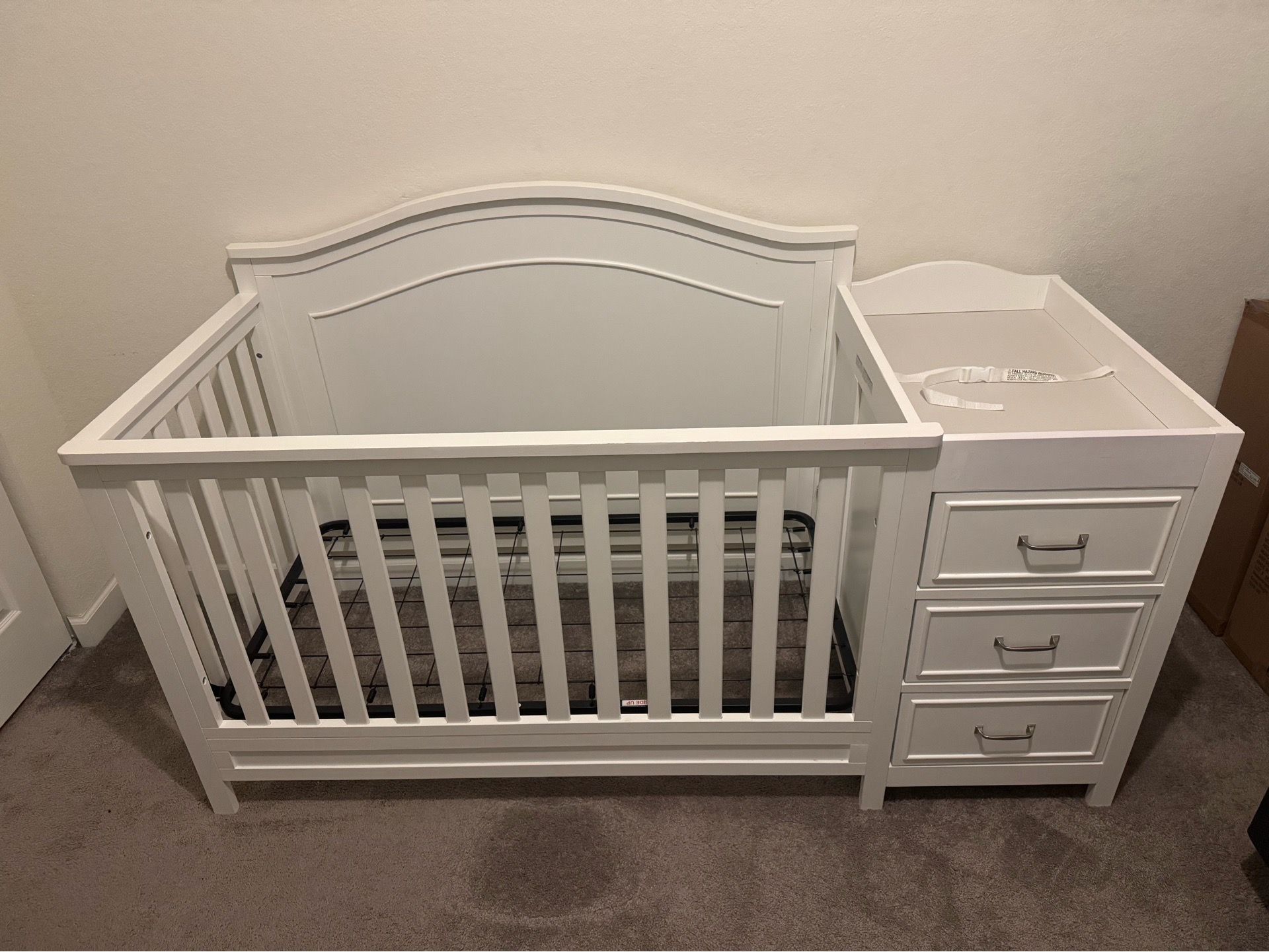 White Crib and Changing Table Combo (No Mattress)