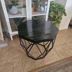 SIDE TABLE 