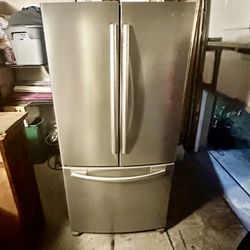 Fridge Refrigerator Nevera Refri (SAMSUMG)