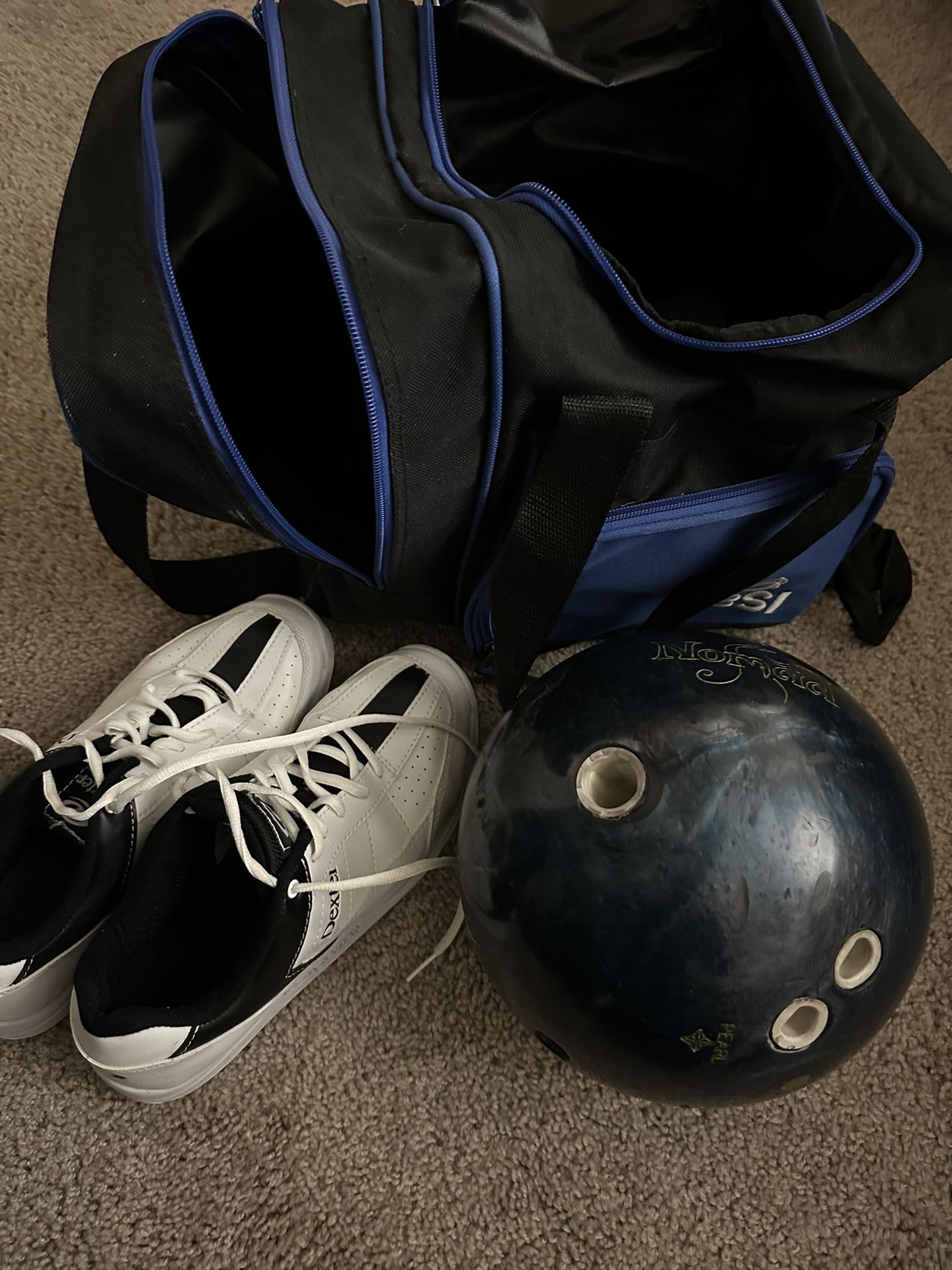[moving Sale] Bowling Ball + Bag + Shoes