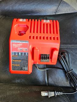 M12 and M18 12-Volt/18-Volt Lithium-Ion Multi-Voltage Battery Charger