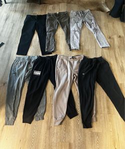 4 bundle of quality sweatpants ($35) and 3 bundle of quality jeans ($40)