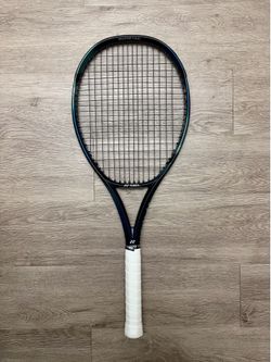 Yonex Ezone 100 | Gripsize 4 3/8 | Good Condition