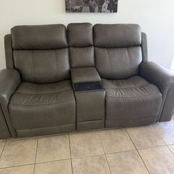 Recliner Love Seat 