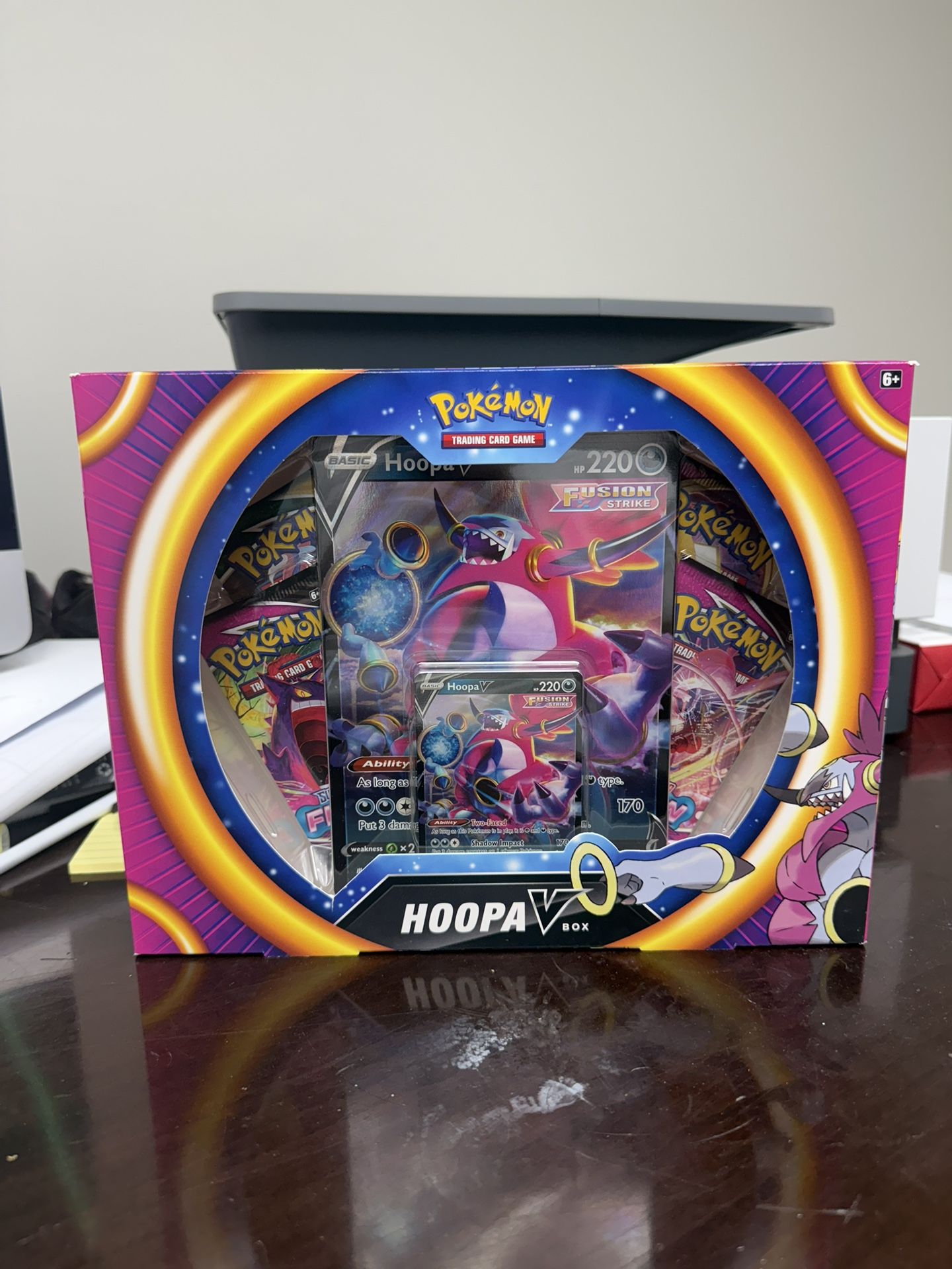 Pokemon Hoopa V box