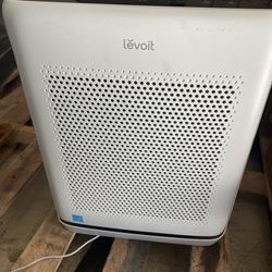LEVOIT Air Purifiers for Home Large Room Up to 1900 Ft² in 1 Hr with Washable Filters, Air Quality Monitor, Smart WiFi, HEPA Filter Captures Allergies
