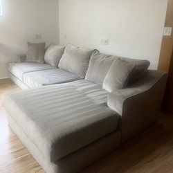 Living Spaces Sectionalf Sofa with Chaise