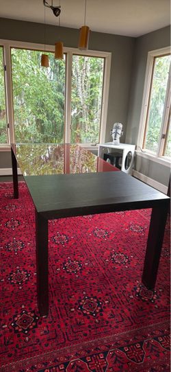 Dining Table 6-8 seater