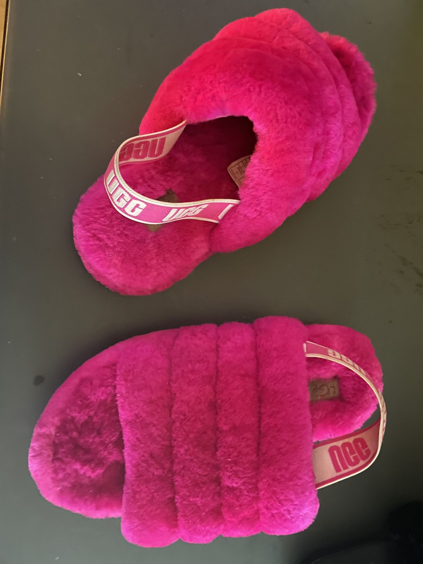 Girls Ugg Sandals Size 3y