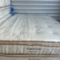 Saatva Classic Luxury Mattress – Excellent Condition 