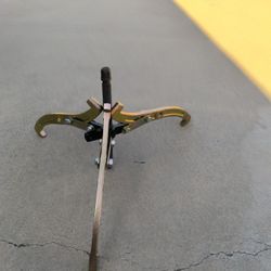 12" 3 JAW GEAR PULLER 