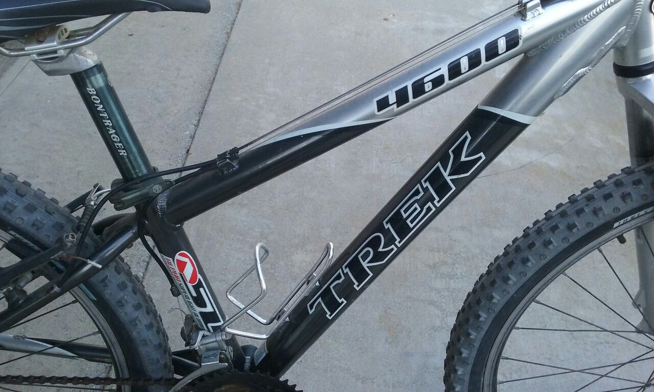 Trek 4600 hotsell mountain bike