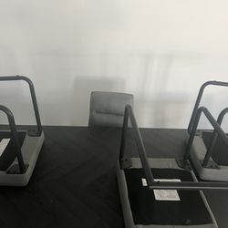 🌟 Dining Table Set – Like New! $300 City Furniture