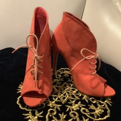 NEW Peep-toe Booties