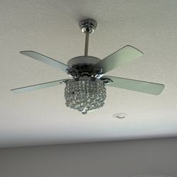 Ceiling Fan With Light 