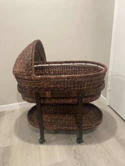 Wicker bassinet vintage