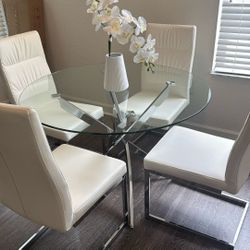 City Furniture Dining Table Set With Stain Removing Kit From City Furniture 