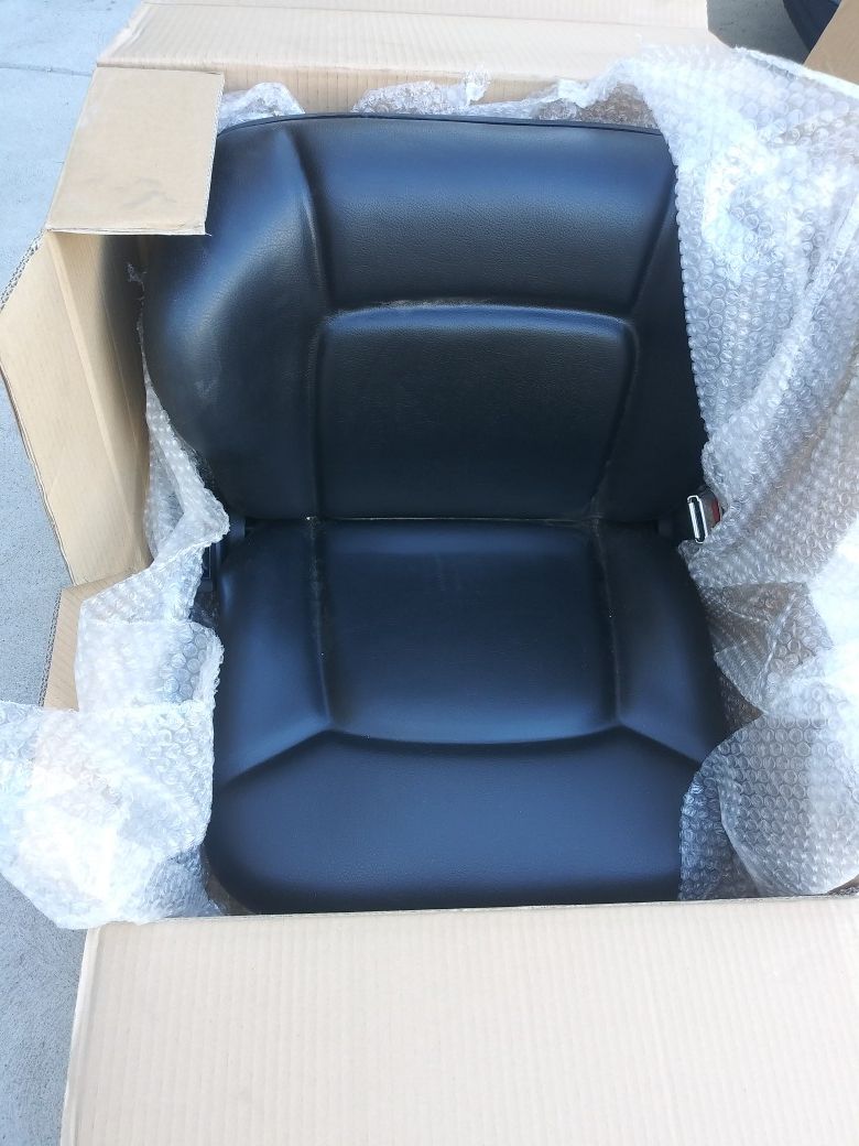 Forklift seat new