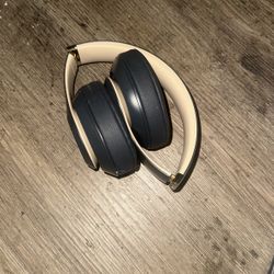 Studio 3 Beats XL