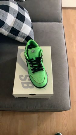 Nike SB Dunk Low The Powerpuff Girls Buttercup Mens sneaker shoes size 10.5 new with box original with proof of purchase