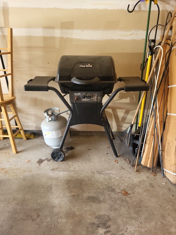 Char Broil Quick Set Grill with Propane Tank