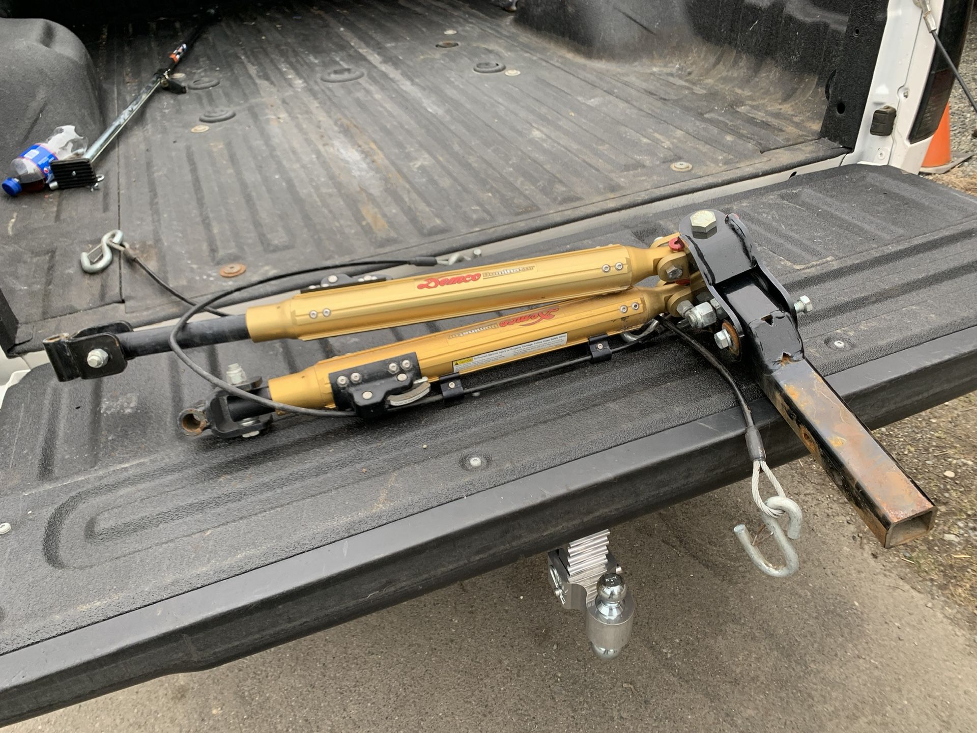 Demco Dominator 7500lb tow bar