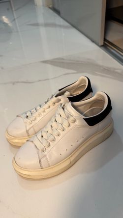 Alexander McQueen White & Black Sneakers — Size EU 39