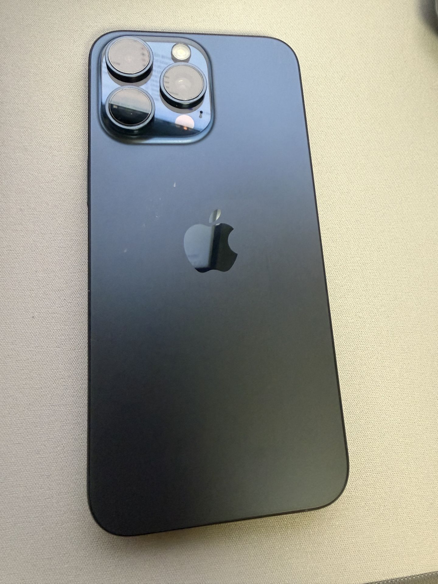 iPhone 15 Pro Max 256GB Unlocked