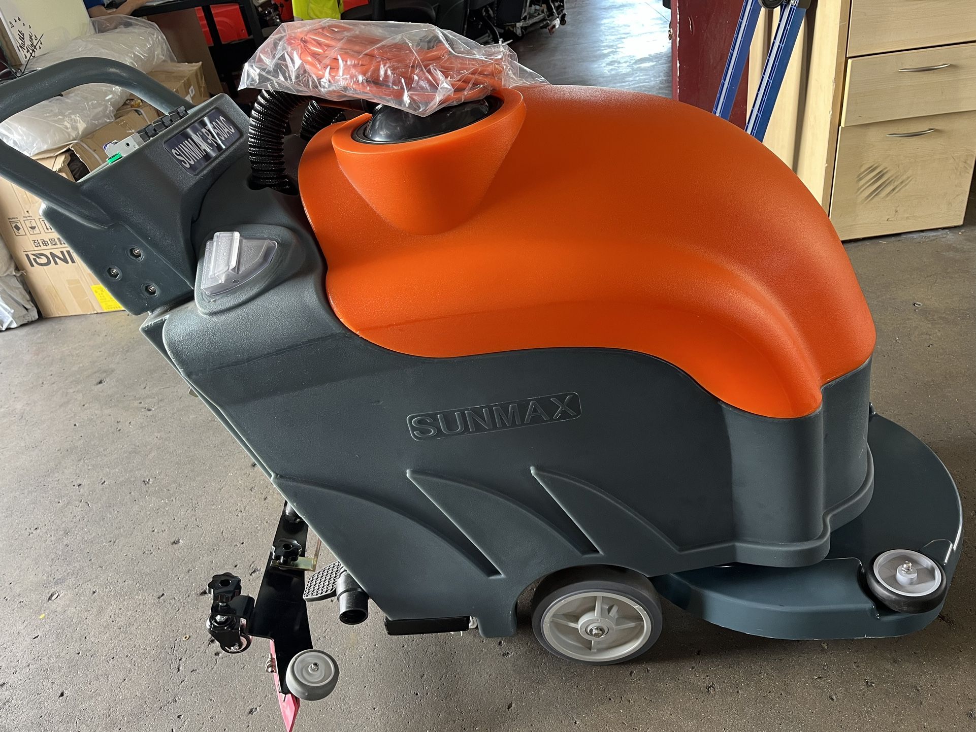 22′′ Electric Auto Floor Scrubber Machine RT50AC, 22' Power Cord