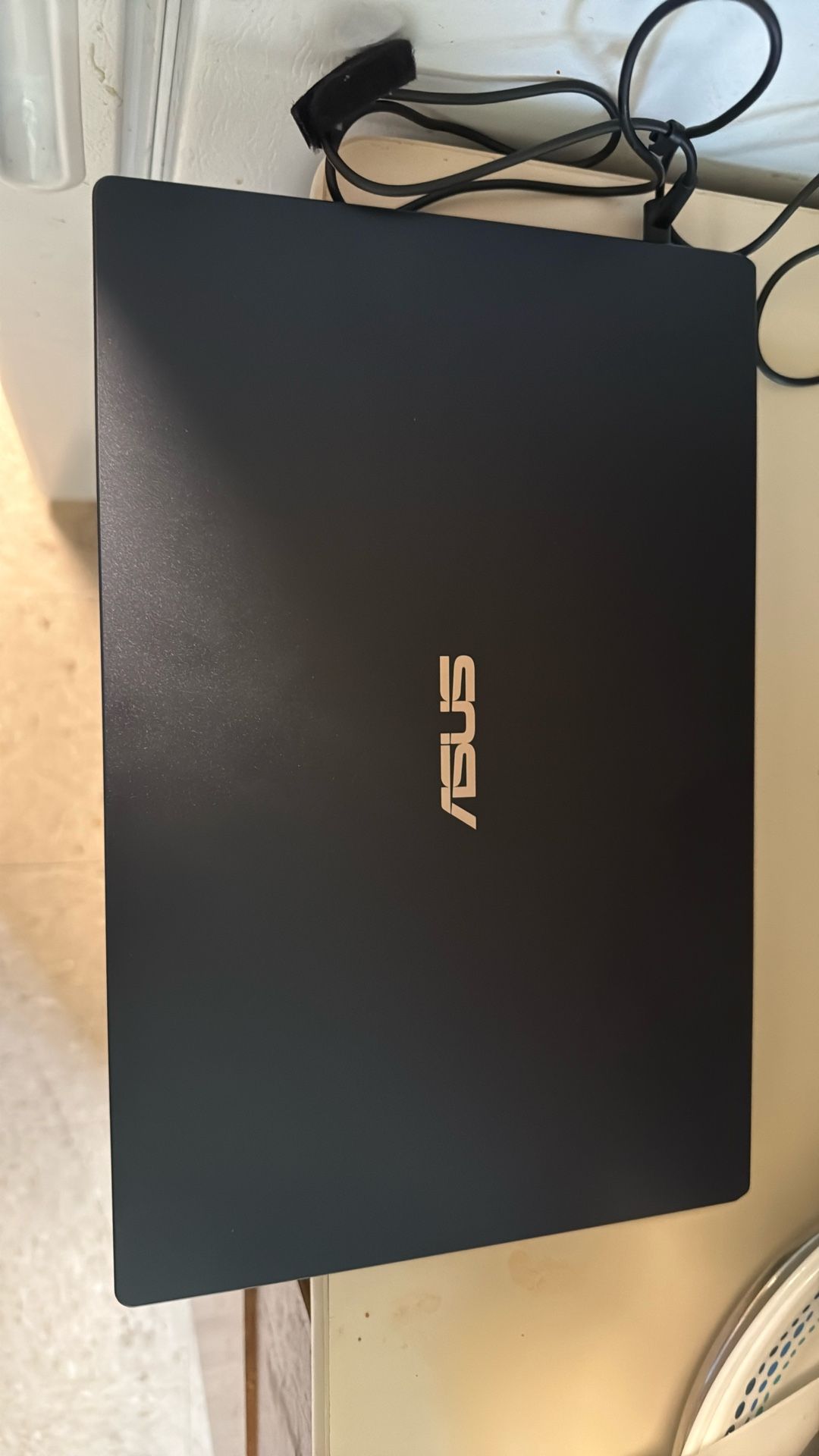 Asus Notebook PC (black)