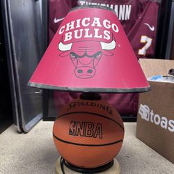 Vintage Rare 90’s Chicago Bulls NBA Spalding Mini Basketball Lamp Tested Working