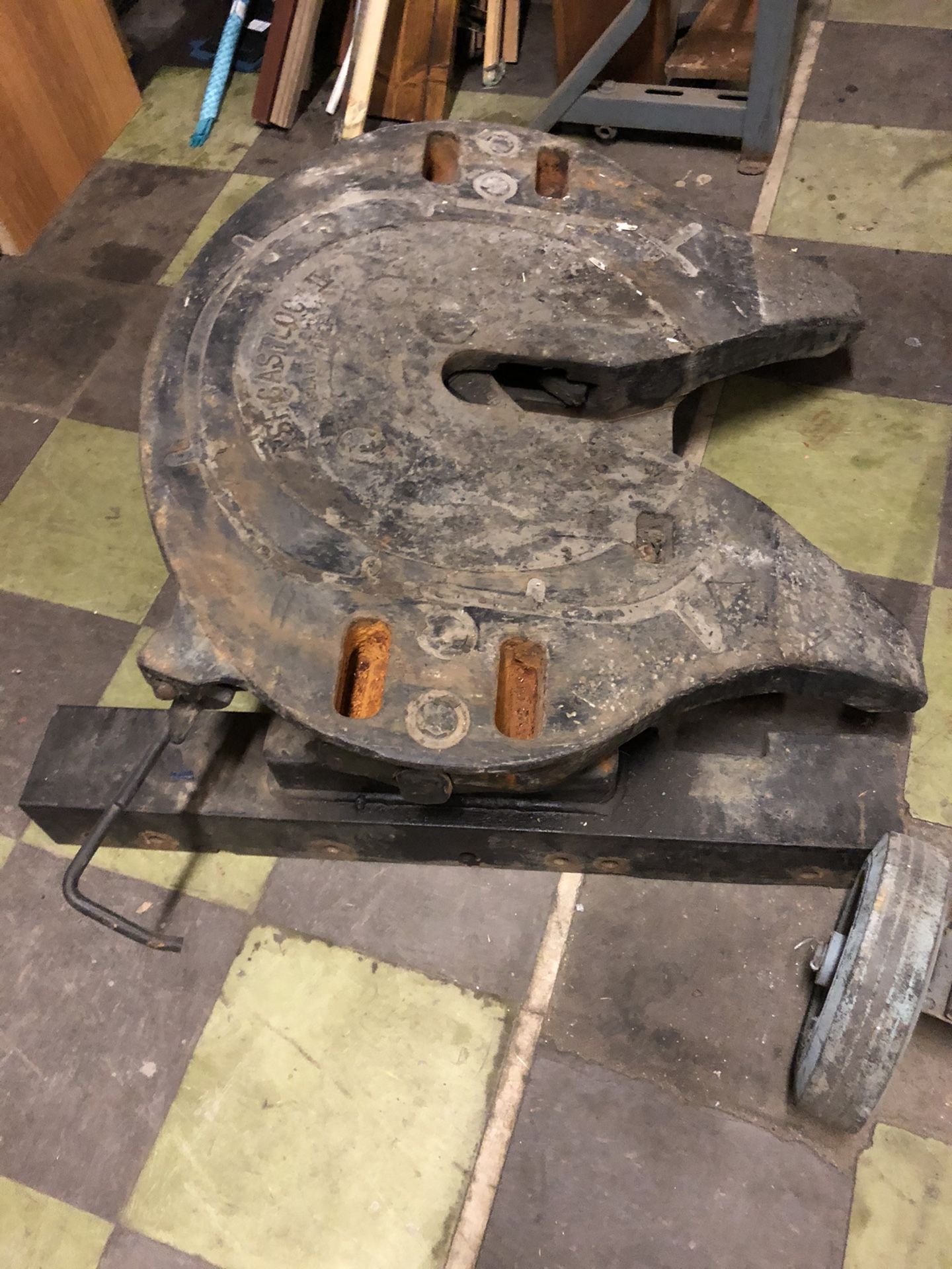 5th wheel tractor trailer hitch top plate.